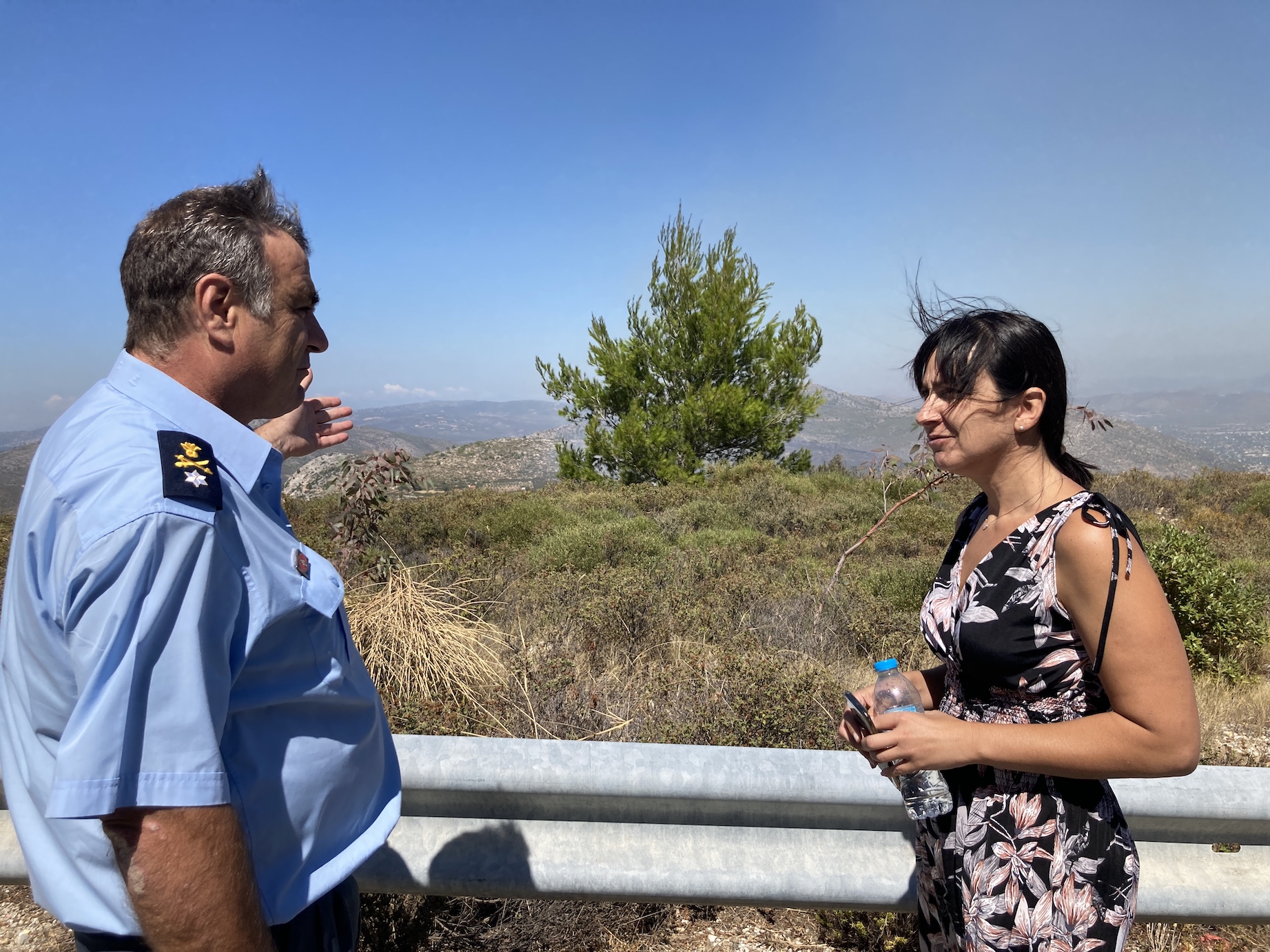 Στο πλευρό της Νέας Μάκρης ο Δήμος Πεντέλης για την αντιμετώπιση της πυρκαγιάς